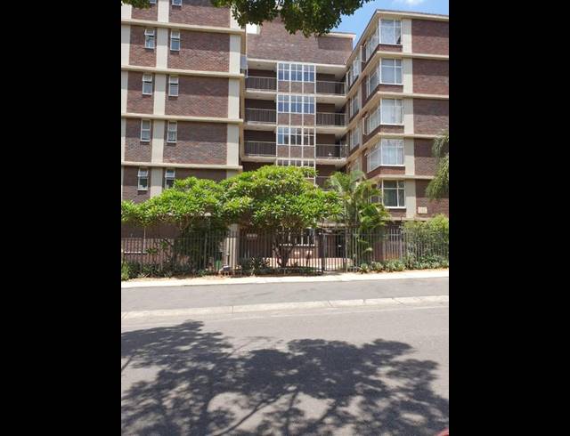 2 BEDROOM APARTMENT FOR SALE IN SILVERTON